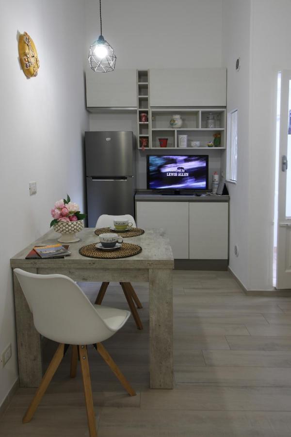 Dimora Camicia 84 Apartment โมโนโปลี ภายนอก รูปภาพ